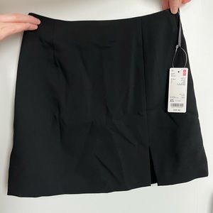 NWT Uniqlo Miniskirt